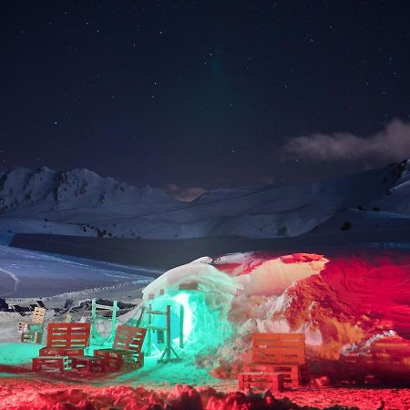 Village Igloo วัลโตรองส์ ภายนอก รูปภาพ